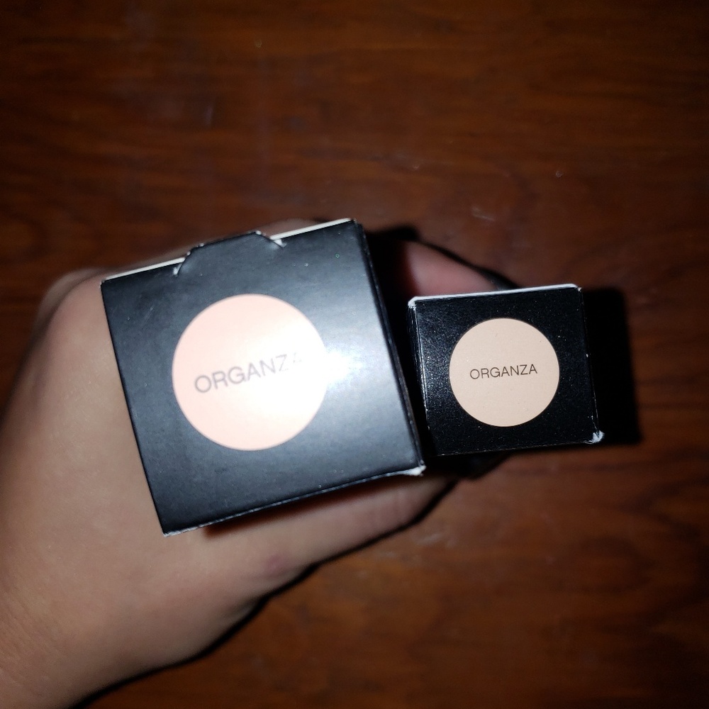 Liquid Touch Foundation & Concealer